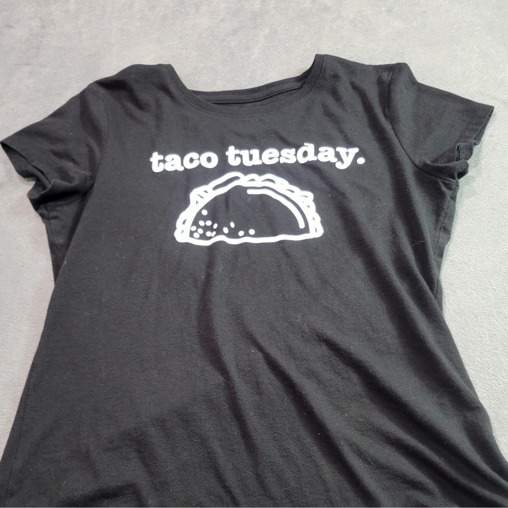 Wonder Graphic Womens Small Girls 18 Black Taco Tuesday Mexican Food Fun Shirt